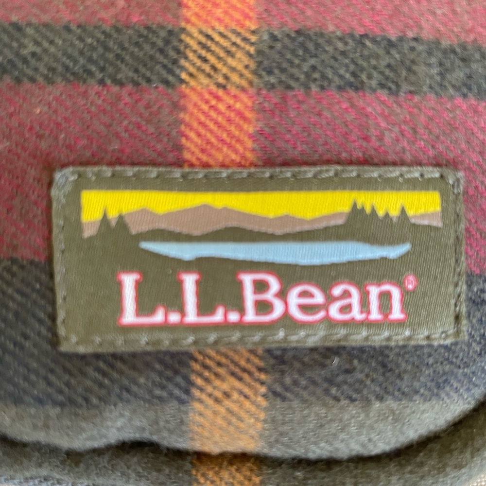 L.L. Bean Reversible Dog Coat (NWT) - Picture 4 of 8